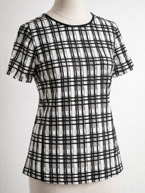 BCBGeneration Black White Plaid Short Sleeve Textured Sheer Top | XS | Modern